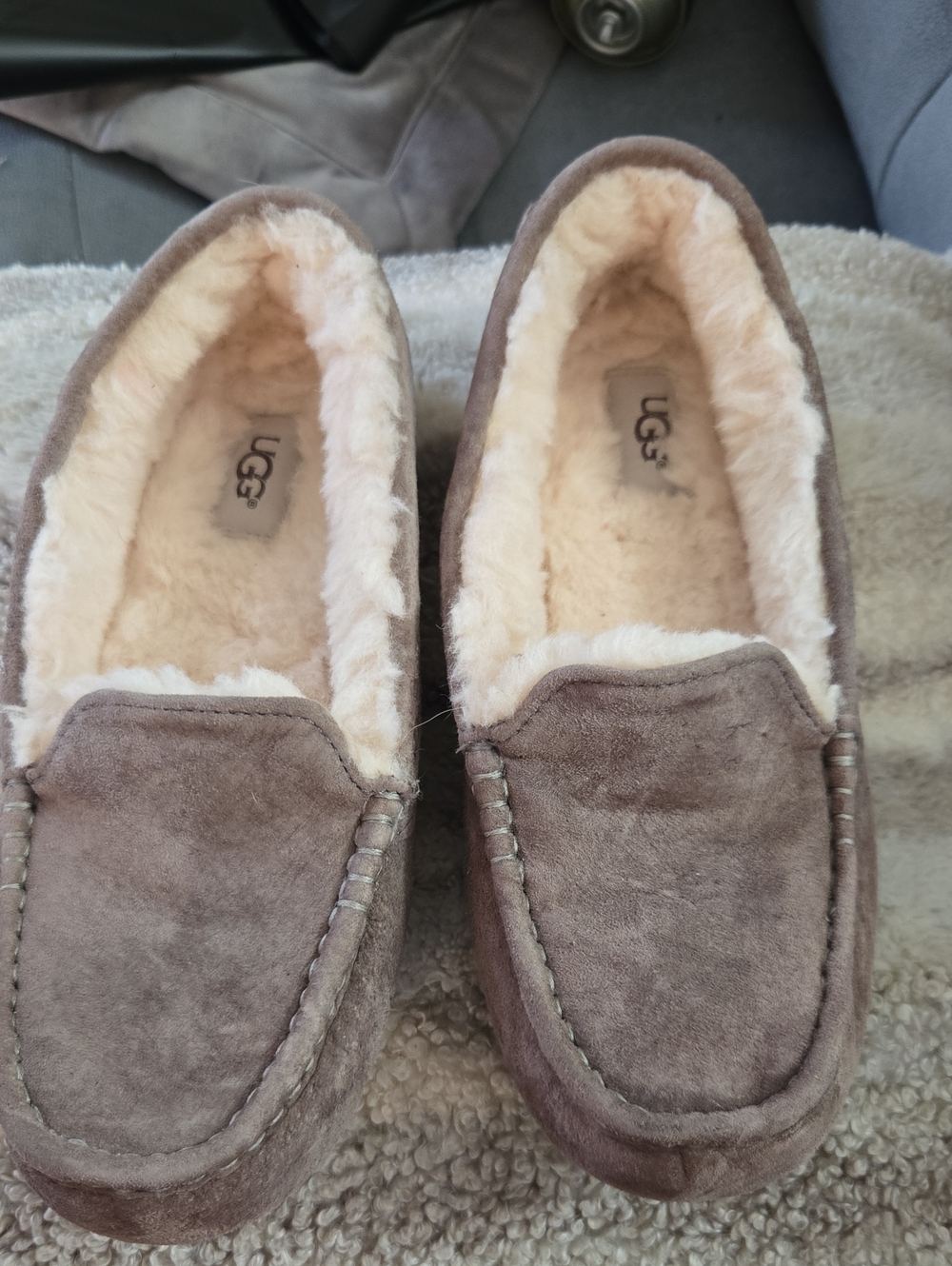 UGG Ansley Slipper Suede Lined Moccasins in Brown